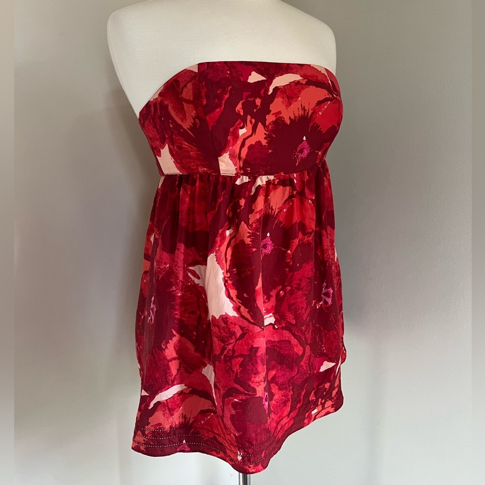 Banana Republic silk red pink floral sleeveless top zip closure + elastic size 2